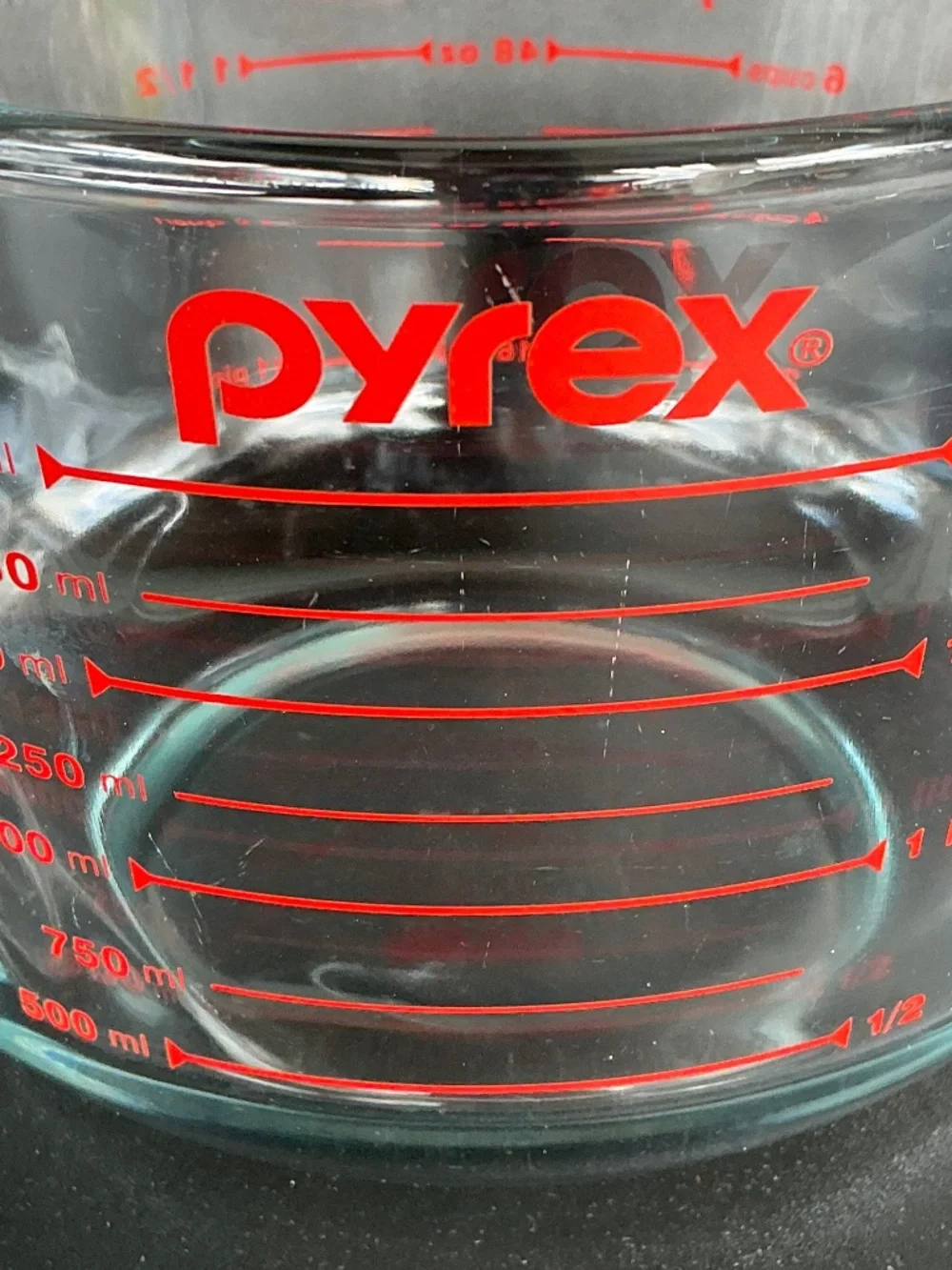 Pyrex 8 Cup 2 Qt Glass Measuring Cup Red Lettering USA No Chips Cracks - Picture 11 of 14